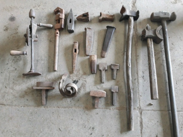 herramientas antiguas de herrero
